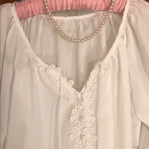 Gorgeous white feminine blouse Brand New!